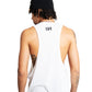 Athlet trägt BlockRebell Tanktop – sportlicher Look mit Statement-Mentalität